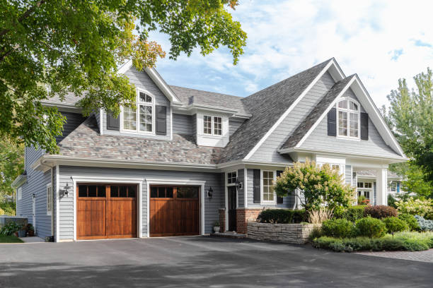 Best Hot Roofs  in Uhrichsville, OH
